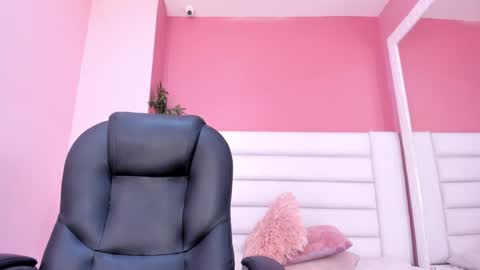 abbey_walker online show from 02/05/25, 11:55