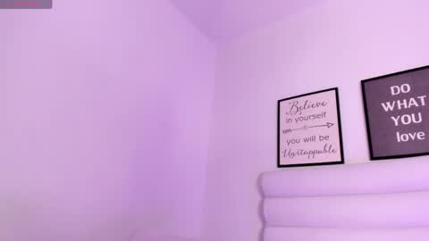 abbey_walker online show from 04/28/26, 11:37