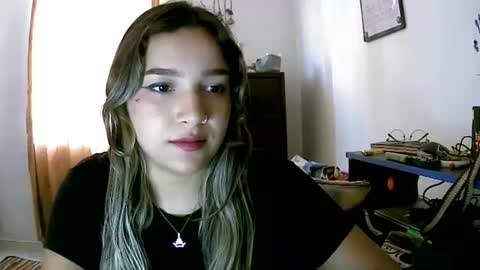 Snapshot of abbie_23 chatting on 07/14/26, 04:56 Abbie cute online show from 07/14/26, 04:56