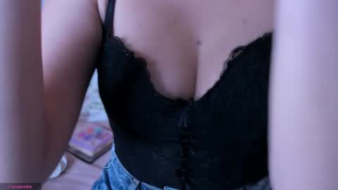 abbie online show from 10/07/25, 07:33