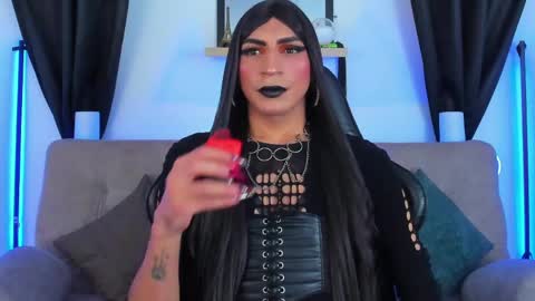 Abbigail Fuster  online show from 06/02/26, 11:01