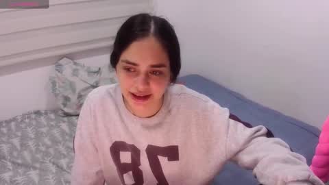 Snapshot of abby_jensen chatting on 10/13/25, 02:33 abby jense online show from 10/13/25, 02:33