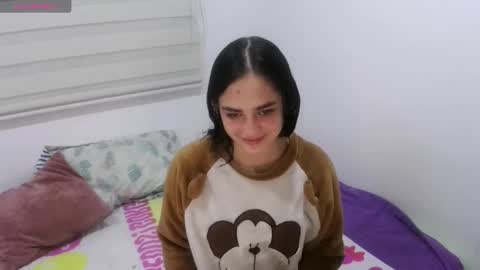 Snapshot of abby_jensen chatting on 10/31/25, 03:07 abby jense online show from 10/31/25, 03:07