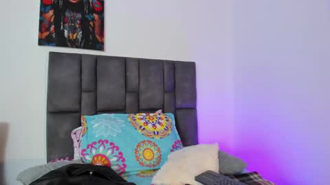 Snapshot of abby_jones2 chatting on 09/30/25, 03:11 abby jones online show from 09/30/25, 03:11