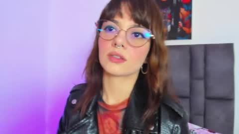 Snapshot of abby_jones2 chatting on 10/11/25, 03:21 abby jones online show from 10/11/25, 03:21