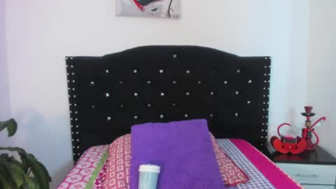 abby jones online show from 07/18/26, 03:22