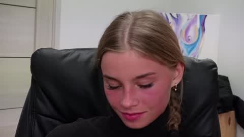 Snapshot of abby_laker chatting on 12/15/24, 09:20 ABBY LAKER online show from 12/15/24, 09:20