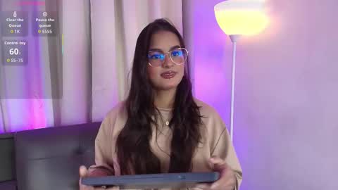 abby_raschell online show from 09/28/25, 02:50