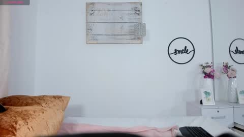 Snapshot of abby_ssmith chatting on 12/20/24, 05:47 Abby online show from 12/20/24, 05:47