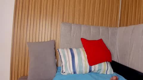 Snapshot of abby_swett1 chatting on 10/09/25, 04:32 abby_swett1 online show from 10/09/25, 04:32