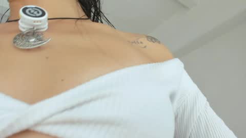 Laura  online show from 05/20/26, 03:07