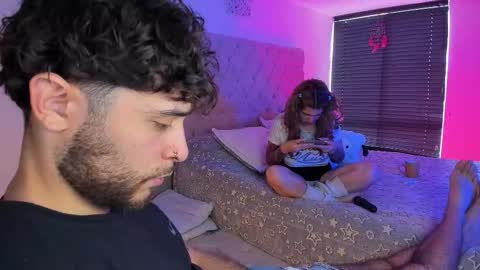 START TRANSMISSION ---- AM COLOMBIA TIME online show from 10/11/25, 03:54