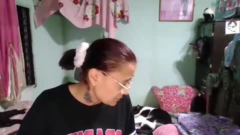 Snapshot of abbyasher chatting on 12/17/24, 12:45 Abby online show from 12/17/24, 12:45