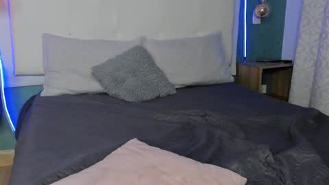 Abby Dixon  online show from 02/12/25, 03:29