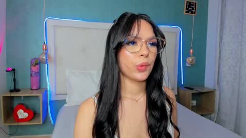 Abby Dixon  online show from 03/07/25, 03:29