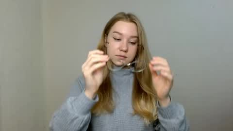 Abby Lovense is active online show from 06/01/26, 10:17