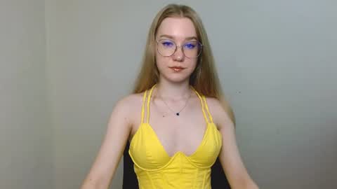 Snapshot of abbymoore__ chatting on 07/18/26, 10:30 Abby Lovense is active online show from 07/18/26, 10:30