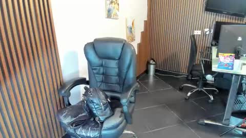 Abby Stones online show from 11/21/25, 11:09