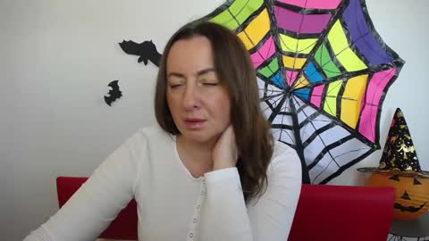 abbytaylorr online show from 10/30/25, 08:16