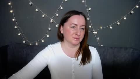abbytaylorr online show from 12/03/25, 07:38