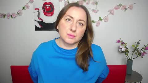 abbytaylorr online show from 12/04/25, 07:17