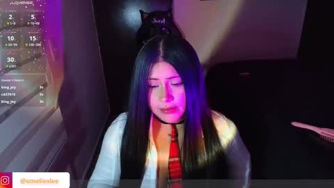 Snapshot of abbyxlee chatting on 10/14/25, 02:45 online show from 10/14/25, 02:45