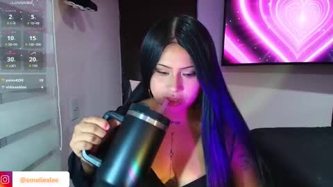 Snapshot of abbyxlee chatting on 10/31/25, 05:19 online show from 10/31/25, 05:19