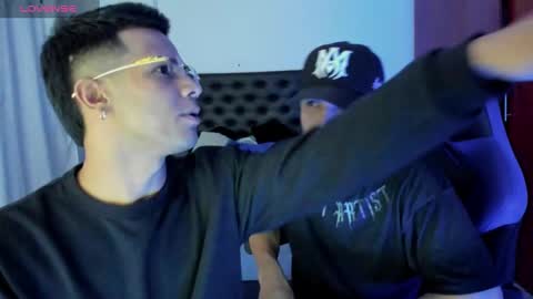 Independence model AbelAsburgo online show from 12/18/24, 03:37