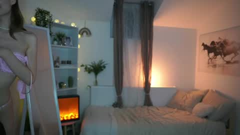 abella_danger_x online show from 03/04/25, 01:59