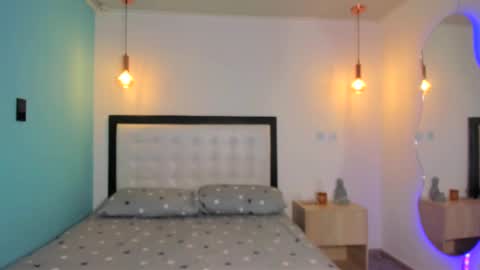  Abella and Kendra  online show from 09/11/25, 09:37