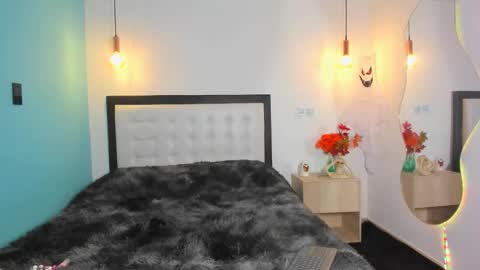  Abella and Kendra  online show from 10/26/25, 06:14