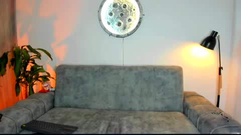  Abella and Kendra  online show from 04/02/26, 11:13