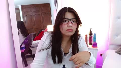 BELLA online show from 01/25/25, 04:02