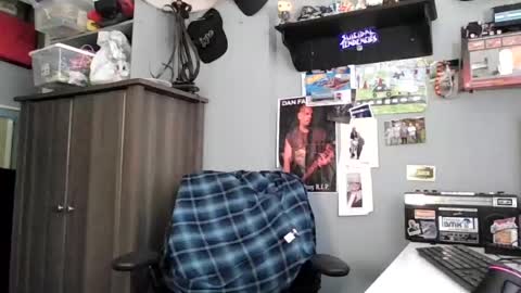AJ online show from 06/23/26, 03:43