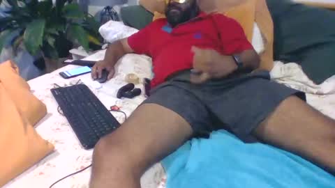 Snapshot of abhi_cam chatting on 12/15/24, 10:15 Naked Gentleman online show from 12/15/24, 10:15