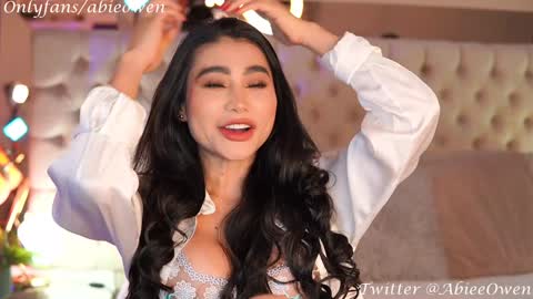 Snapshot of abie_owen chatting on 01/04/25, 12:05 abie_owen online show from 01/04/25, 12:05