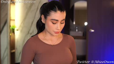 Snapshot of abie_owen chatting on 01/10/25, 12:17 abie_owen online show from 01/10/25, 12:17