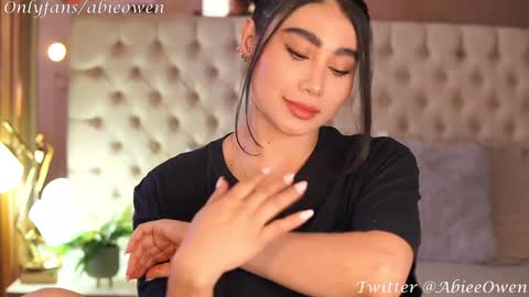 abie_owen online show from 01/22/25, 08:38