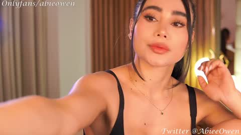 abie_owen online show from 01/30/25, 11:34