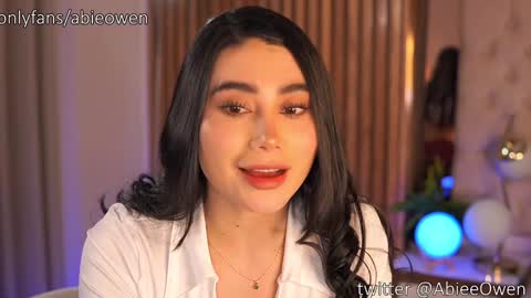 Snapshot of abie_owen chatting on 10/03/25, 11:13 abie_owen online show from 10/03/25, 11:13