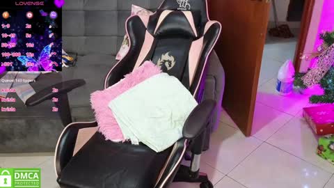 abigail_monroe__ online show from 12/12/24, 05:20