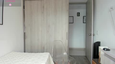 Snapshot of abigail_w chatting on 01/14/25, 08:48 abigail online show from 01/14/25, 08:48