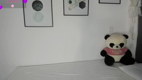 Snapshot of abigail_w chatting on 09/10/25, 07:36 abigail online show from 09/10/25, 07:36