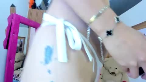 Snapshot of abigailsandoval chatting on 06/18/26, 06:12 abi online show from 06/18/26, 06:12