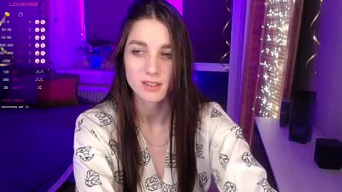 Snapshot of abigailwills chatting on 02/25/25, 11:44 Abigail online show from 02/25/25, 11:44