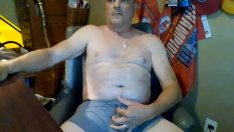 Snapshot of aboringguy chatting on 06/09/26, 06:08 aboringguy online show from 06/09/26, 06:08
