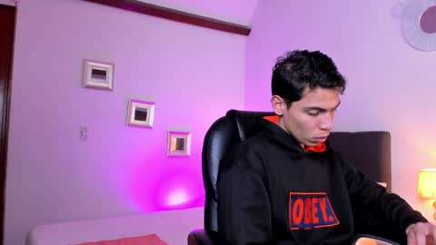 Ig ronnyabrahan   online show from 12/08/24, 10:08