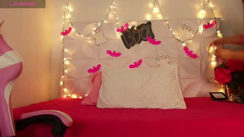 Abril  online show from 10/07/25, 10:01