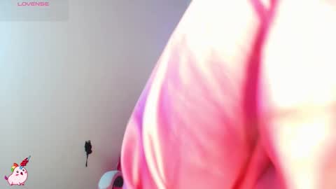 Abril  online show from 10/27/25, 09:46