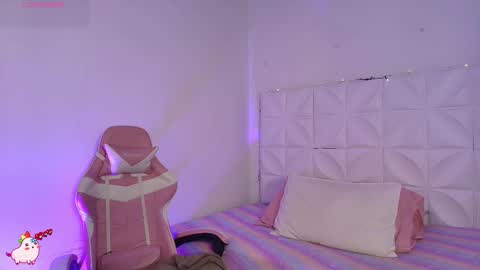 Abril  online show from 02/19/26, 01:29